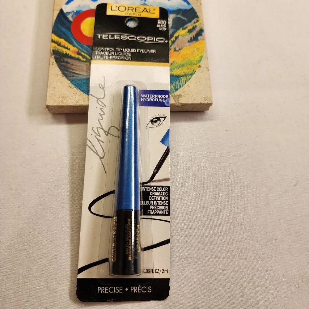 L'Oreal Telescopic Precision Liquid Waterproof Eyeliner - Black